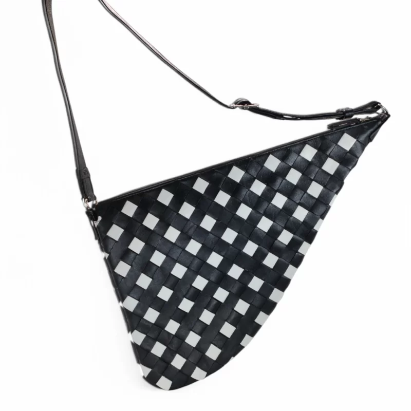 Shoulder strap blanco y negro